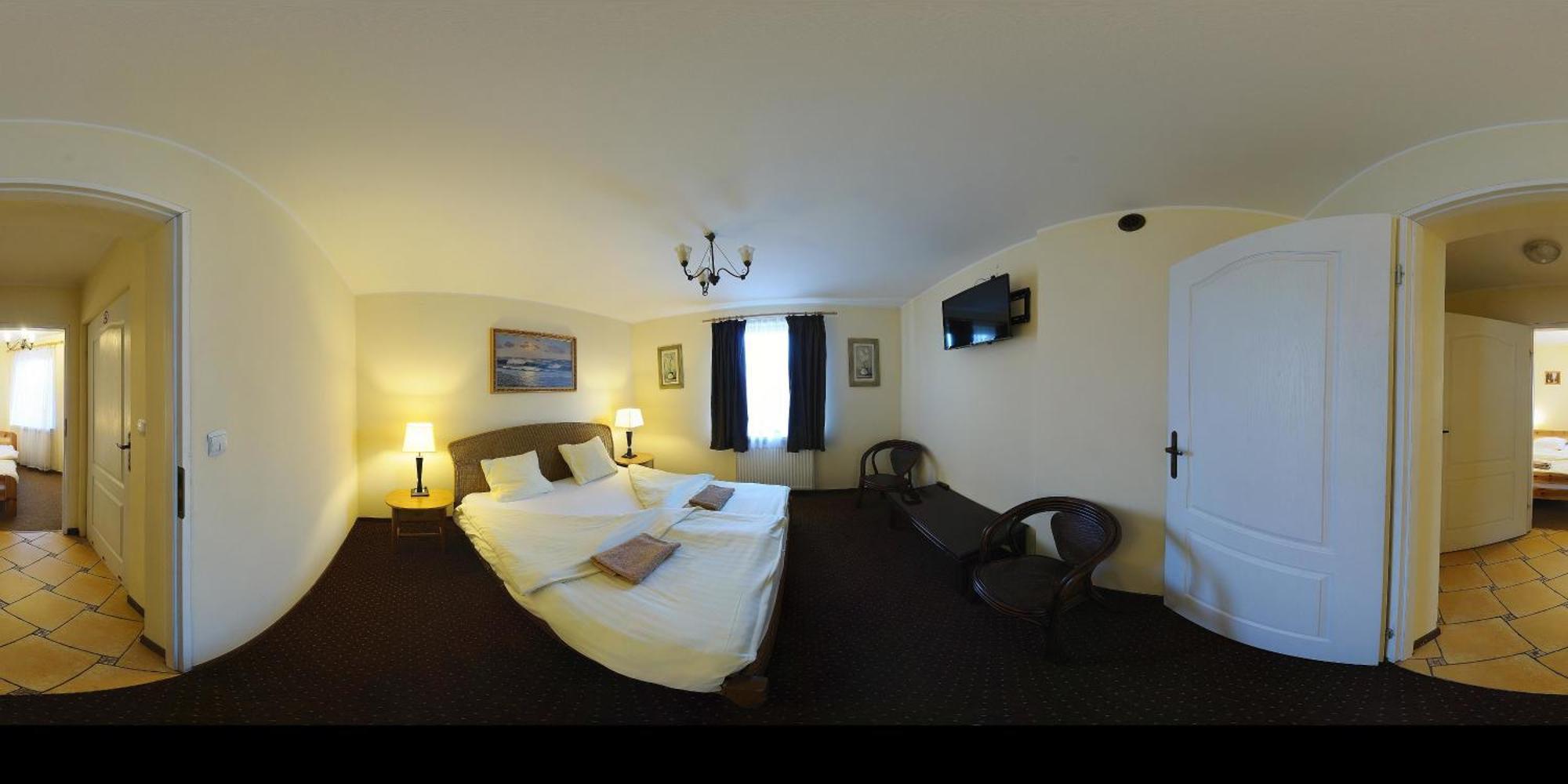 Hotel Stawisko Klaudyn Buitenkant foto
