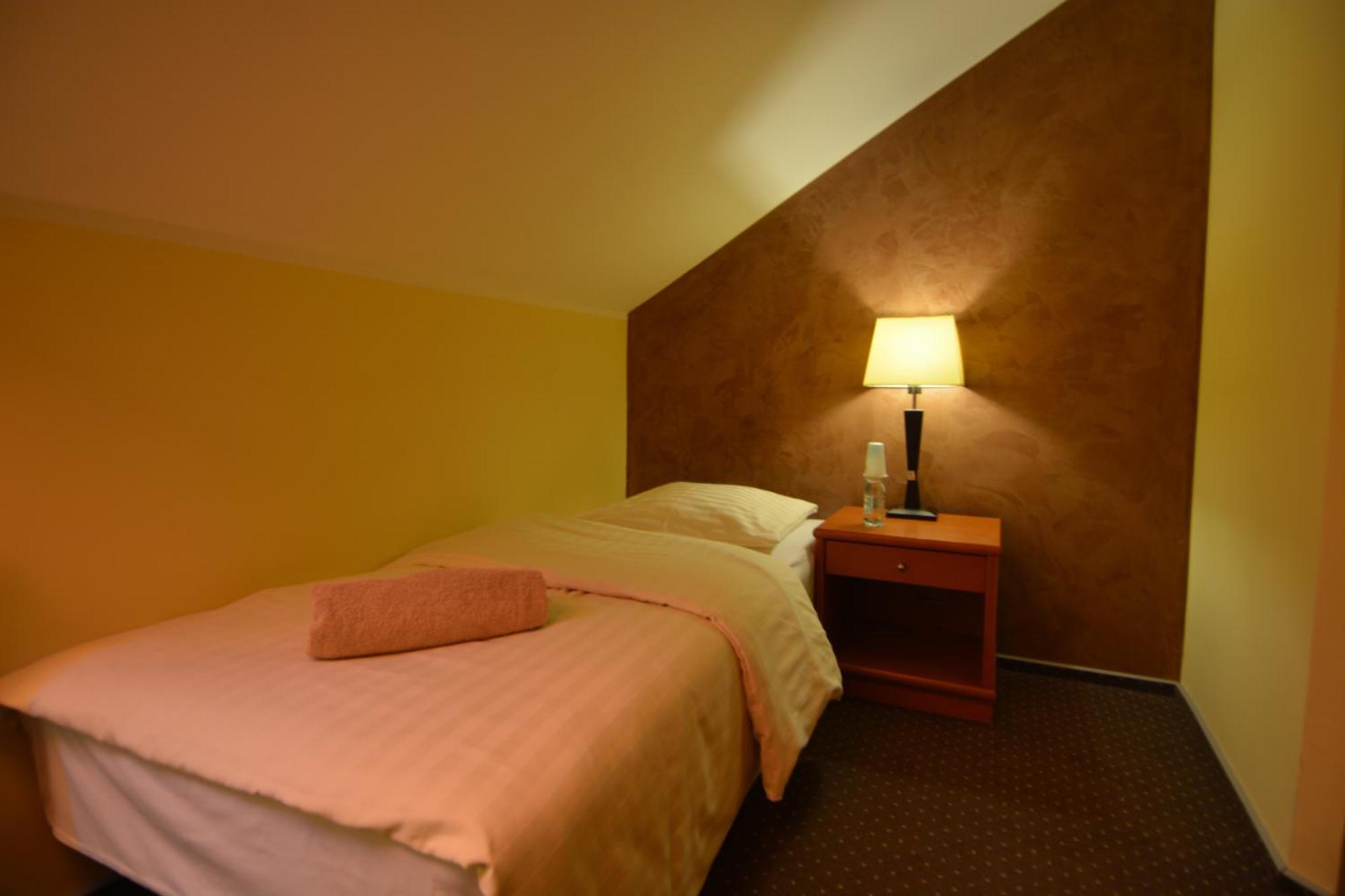 Hotel Stawisko Klaudyn Kamer foto